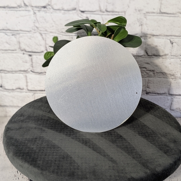 The Litter Room' round metal sign black cat design - Picture 2 of 6